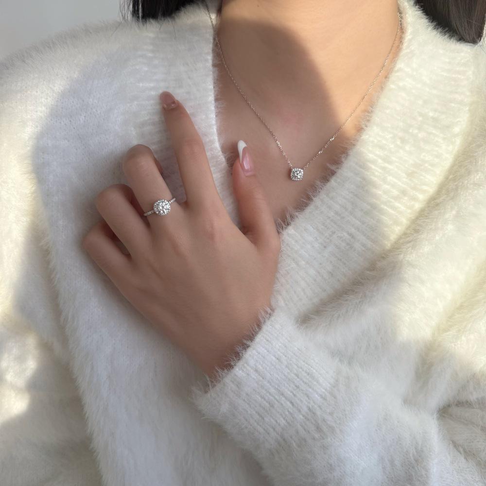 Mo Sang S925 Sterling Silver Necklace with 0.5 Carat D Color Diamond for Women - Elegant Wedding Clavicle Chain