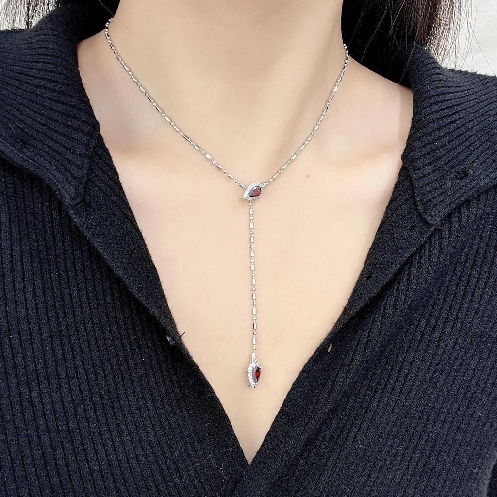 Emerald Green Snake Necklace for Women - Stylish, Sweet & Versatile High-End Clavicle Chain