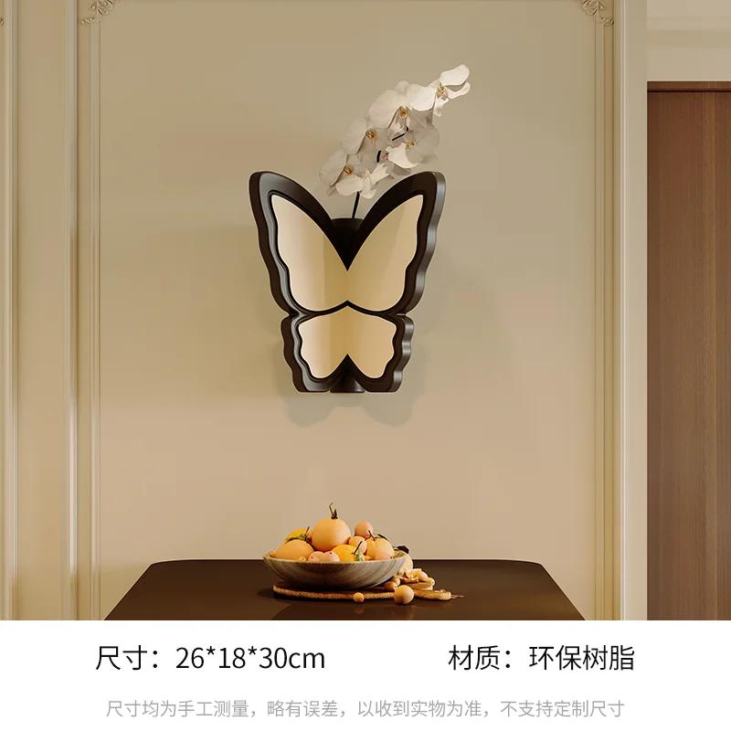 

Ваза из смолы среднего размера, антикварная бабочка в форме настольного украшения, легкая роскошь, высокое чувство, гостиная, веранда, шкаф, французский декор