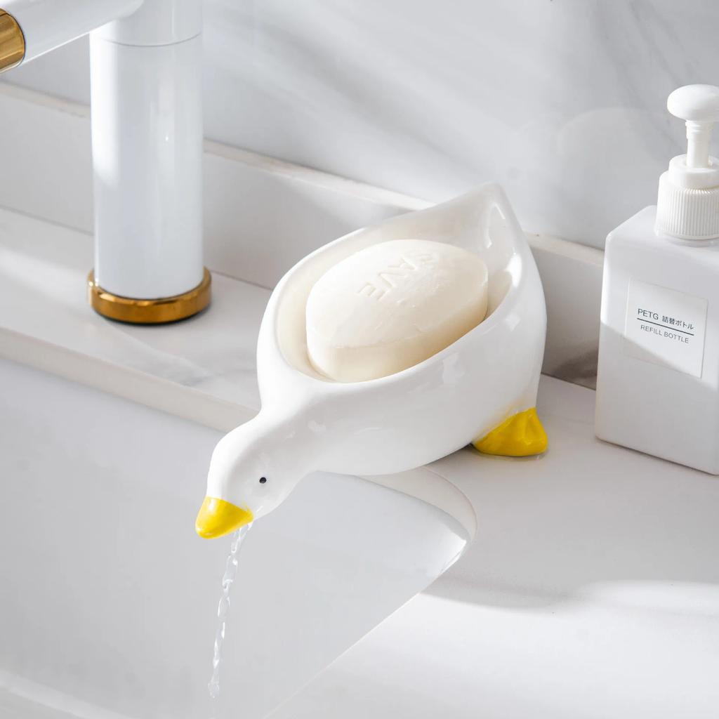 Soap Tray Self-draining Soap Rack Cute Duck-shaped Creative Rack for Shower Bathroom Kitchen Tub Sink Tray Bracket Bathroom