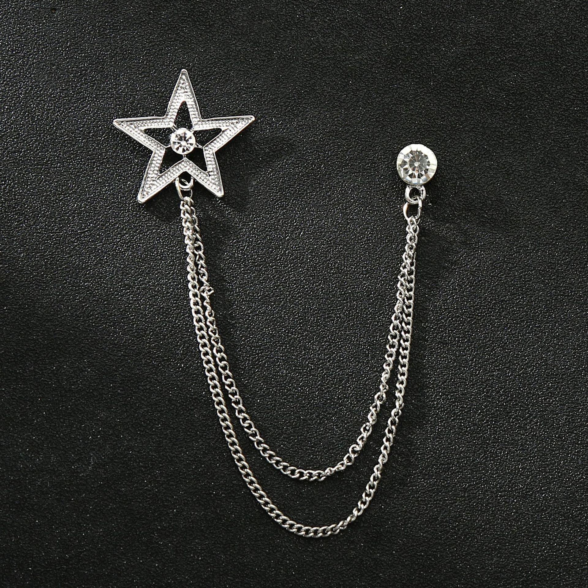 

Мужской костюмный лацканный набор в корейском стиле с брошью-короной, цепочкой и корсажем-звездой