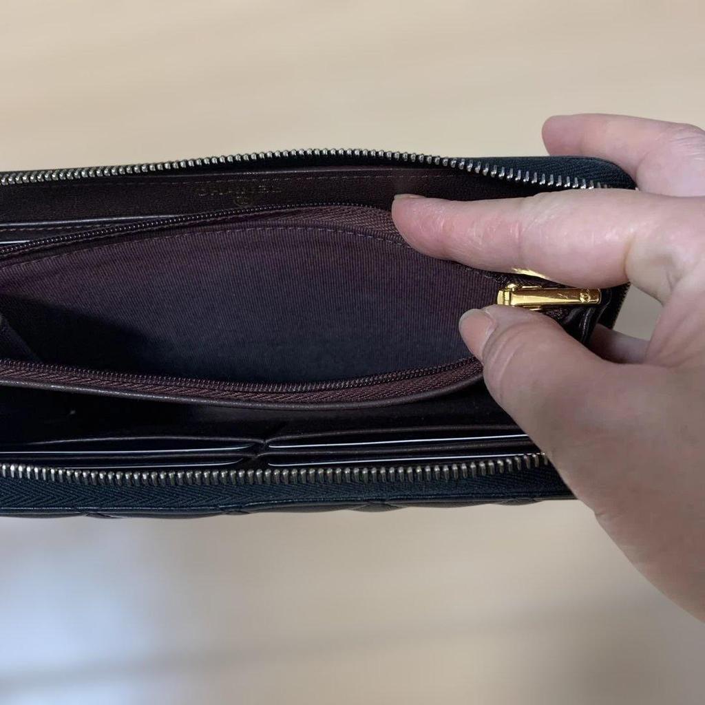 Used CHANEL Matelass Round Zip Long Wallet