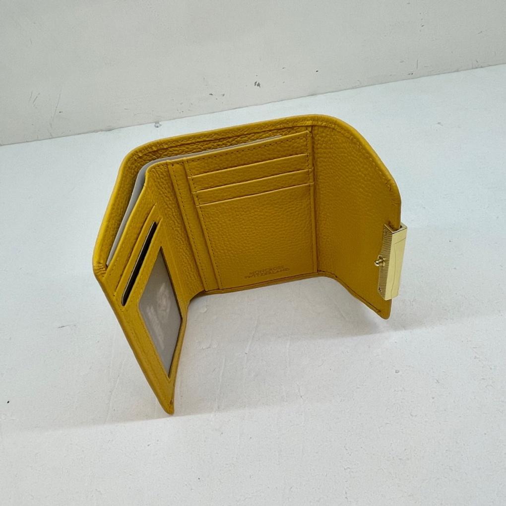 Women's Cowhide Half Wallet - Natural Cowhide - Lightweight and Luxurious Crocodile Pattern - AW9165 - Yellow