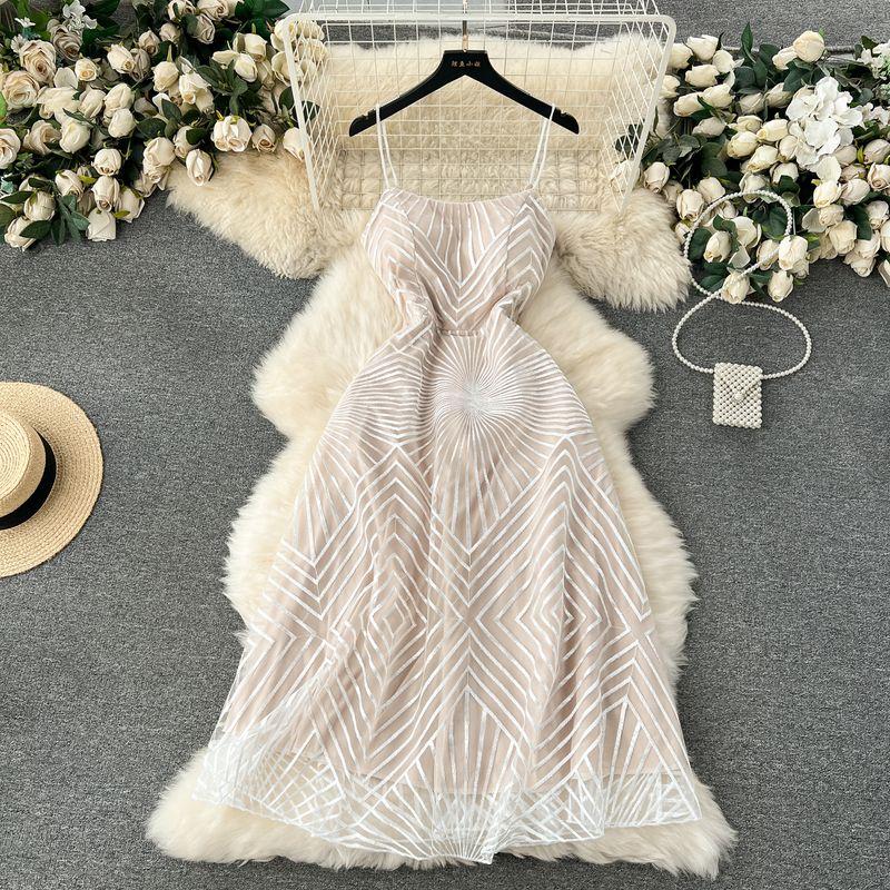 

Light Luxury Temperament Square Collar Slimming Mesh Party Formal Dress Apricot S