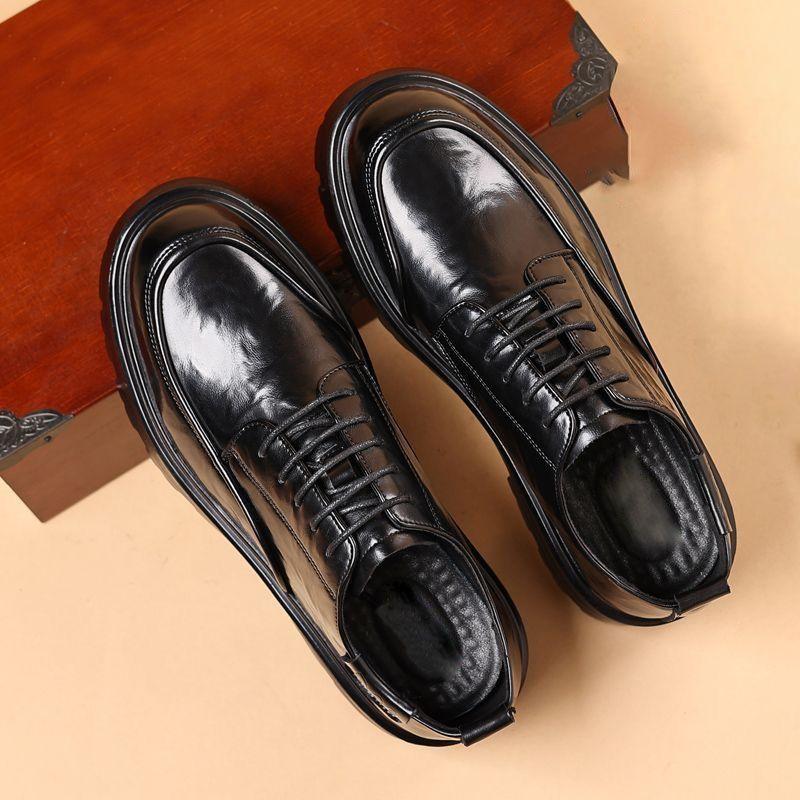 Runde Spitze Absatz erhöhend Dicke Sohle Schwarze Leder Schuhe für Herren Niedriger Preis Hohe Qualität Soziale Mode Neu bei Mann Freizeitschuh