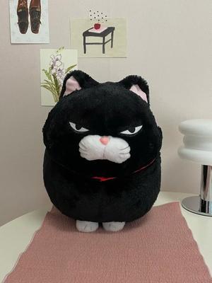 Higemanju Nicholas Doll Used