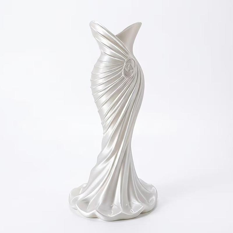 Elegant Dress Shape Plastic Vase Modern Flower Vase Floral Decor Mouth Simple Stylish Container Home Wedding Table Decorative