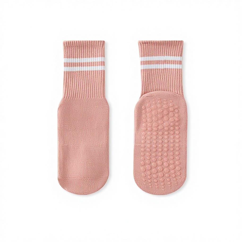 Women's Custom Embroidered Logo Pilates Reformer Socks Knitted Yoga Socks Grip for Autumn Season Crew High Logos Cuff Bottom