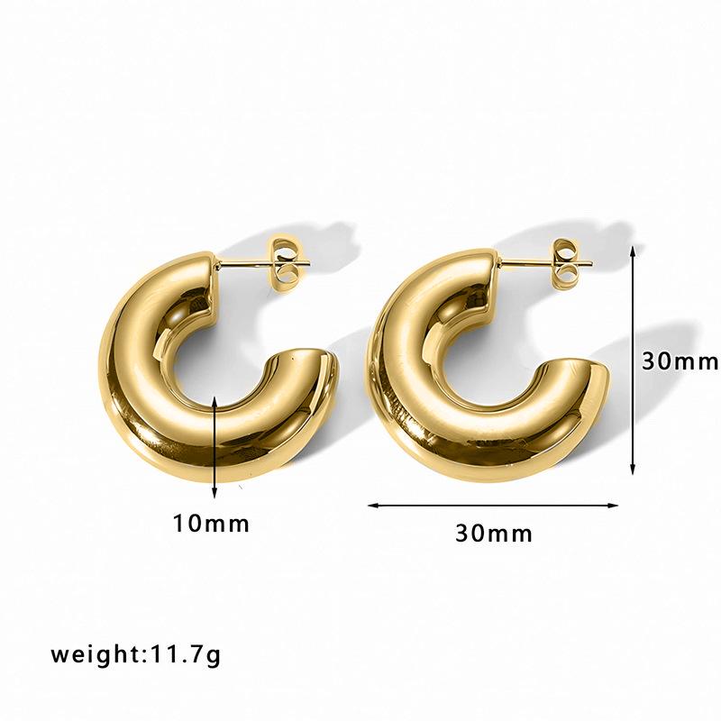 Fashionable C-shaped Earrings with Unique Design, High-end and Niche Earrings for Women