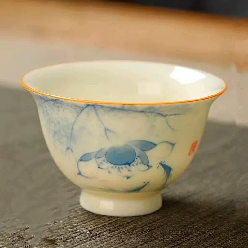 

2PCS Ceramic Hand-painted Tea Cups Chinese Plant Patterned Tea Bowl Living Room Coffee Cup Household Tea Ceremony Accessories 2 PCS