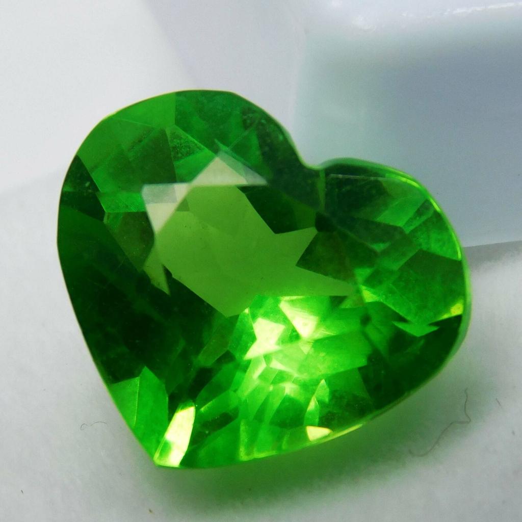 Natural Peridot Heart Shape 9.30 Ct Loose Gemstones