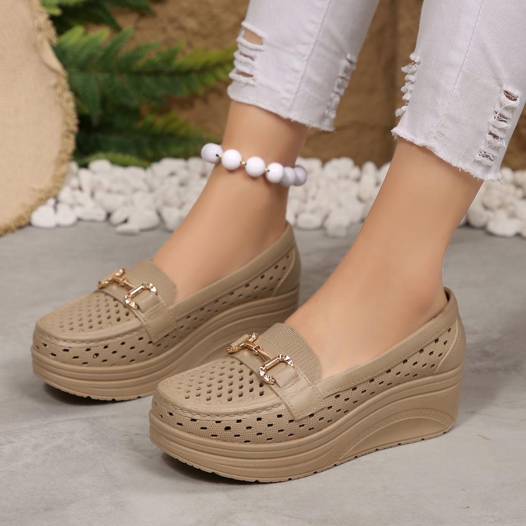 Fashion Summer Women Flats Sneakers Soft Leather Loafers Breathable Casual Designer Shoes Woman Trend Lightweight Outdoor Sneakers Women
