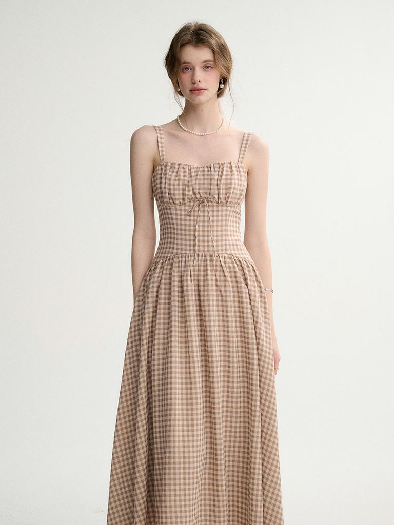 Sinseuden Karokaro-Träger-Maxikleid Beige