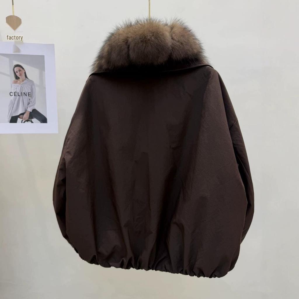 Women's Fashionable Down Jacket with Real Fox Fur Collar, Loose Fit, Thick and Warm Winter Outerwear.