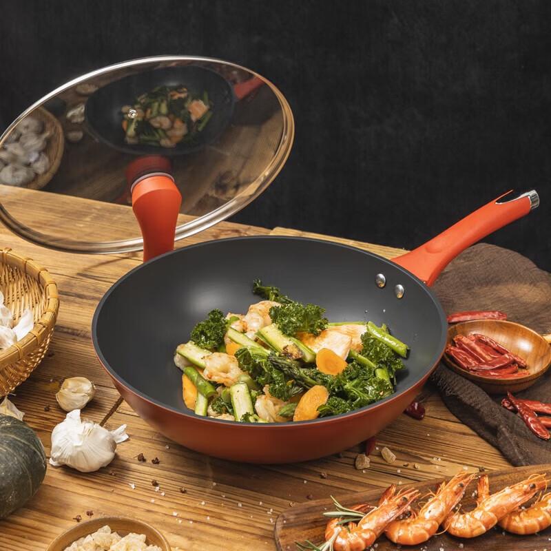 Kanda Titanium Alloy Non-Stick Wok - 32cm