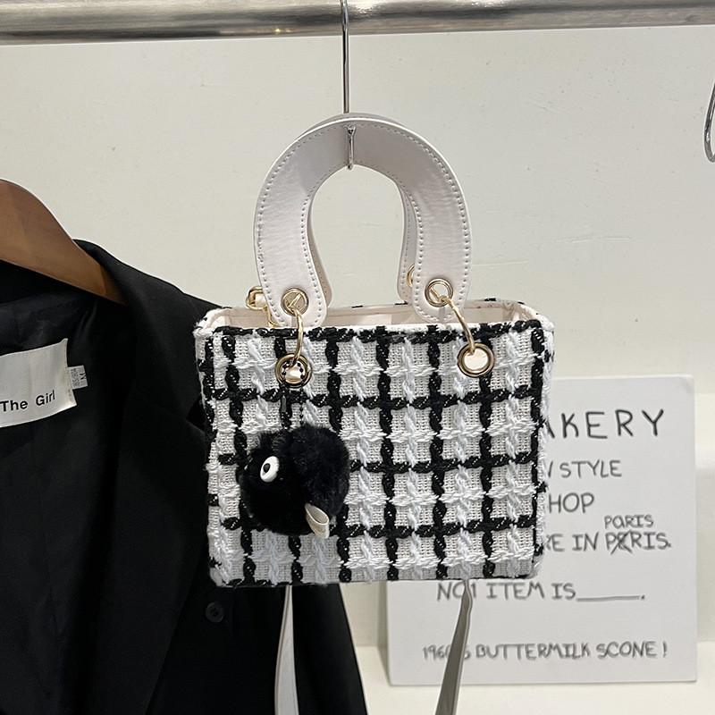Wool Blend Girl Shoulder Bag With Plaid Pattern For Casual Daily Use