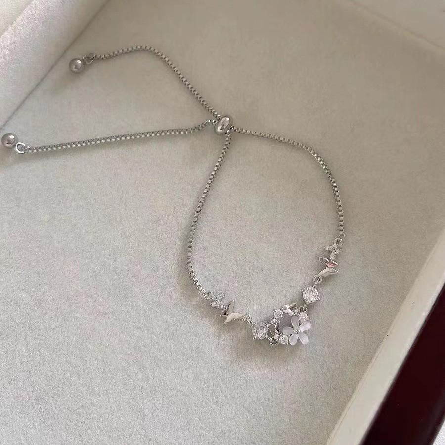 Fashionable Silver Womens Bracelet With Beautiful Floral And Design Butterfly