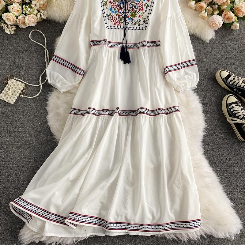 RUGOD Vestido largo con cordones y borlas con cuello en V y bordado étnico Retro para viajes y vacaciones vestido largo de temperamento de moda de manga larga