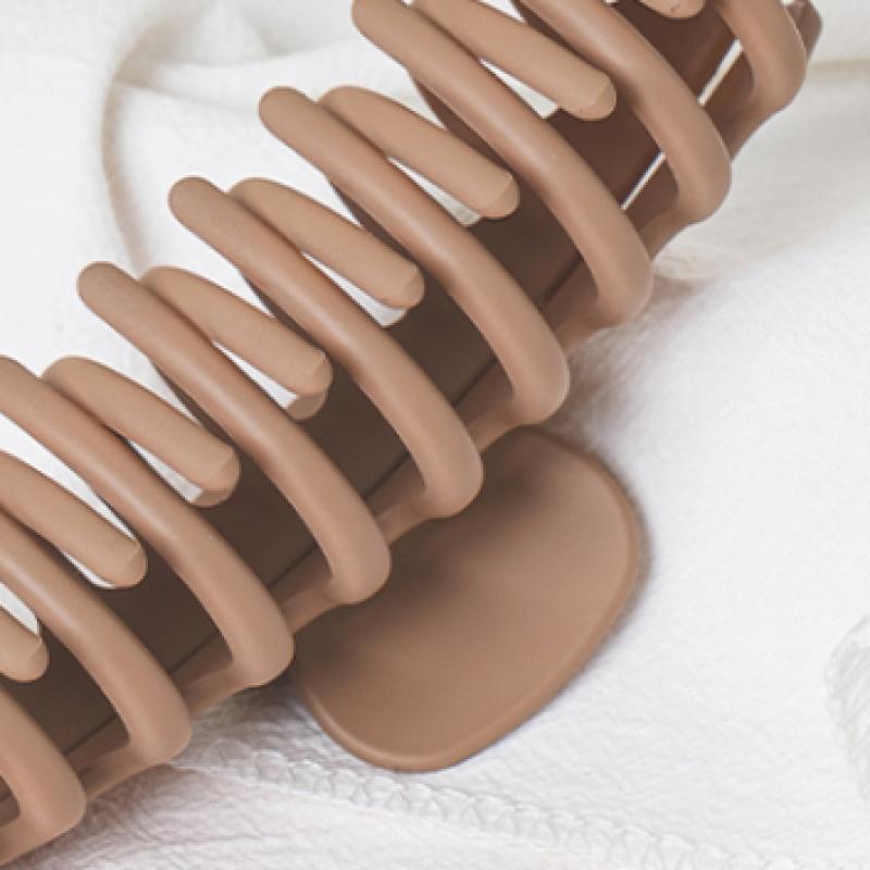 Daiso Matte Clip Brown