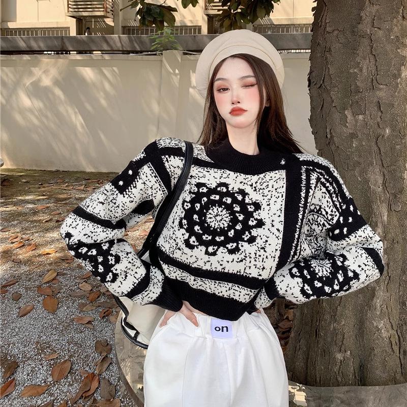 Ins Retro Jacquard Sweater Women's Autumn and Winter Lazy Loose Foreign Style Pullover Knitted Sweater Short