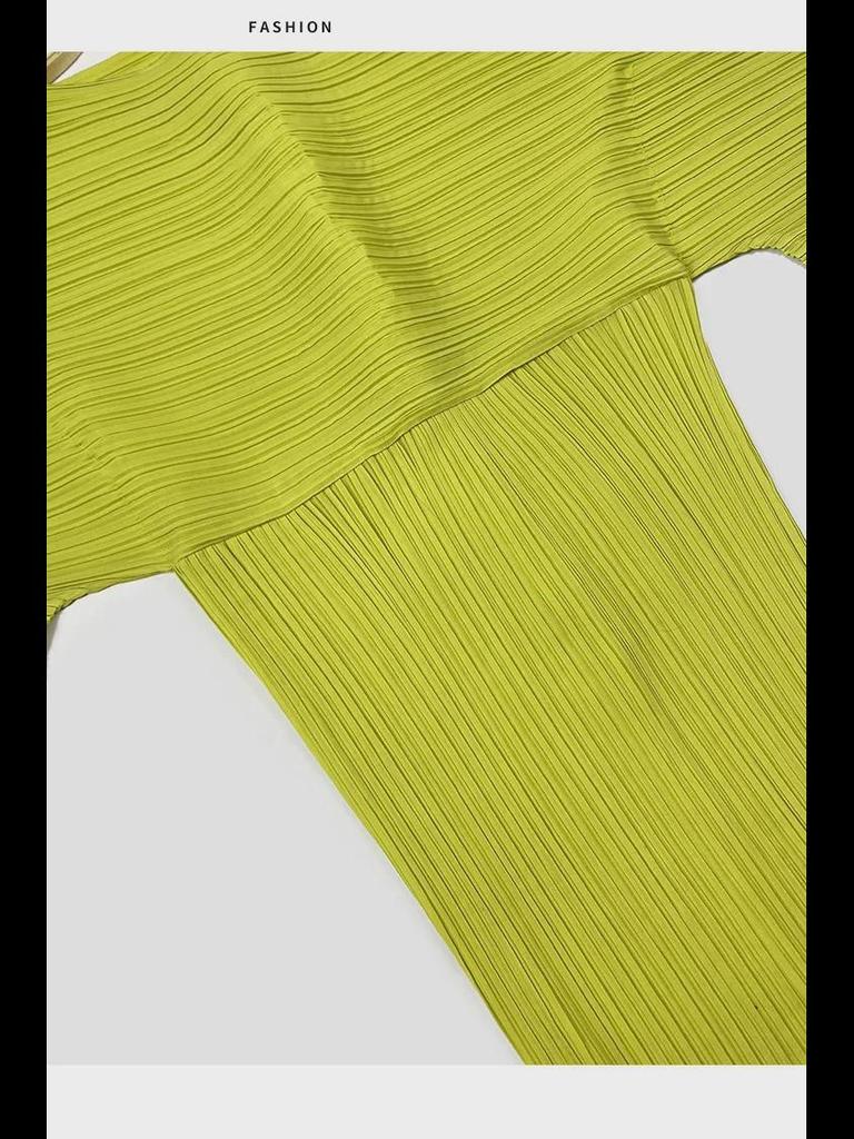Women's Solid Color V-Neck Loose Pleated Mid-Length Dress for Spring 2025