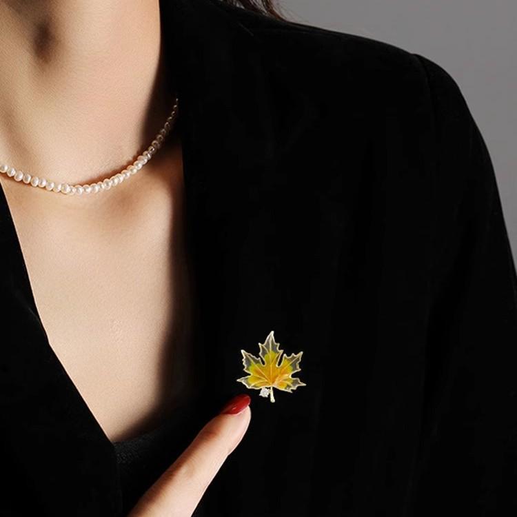 Elegant Maple Leaf Brooch - Anti-Exposure Pin for Women's Suit