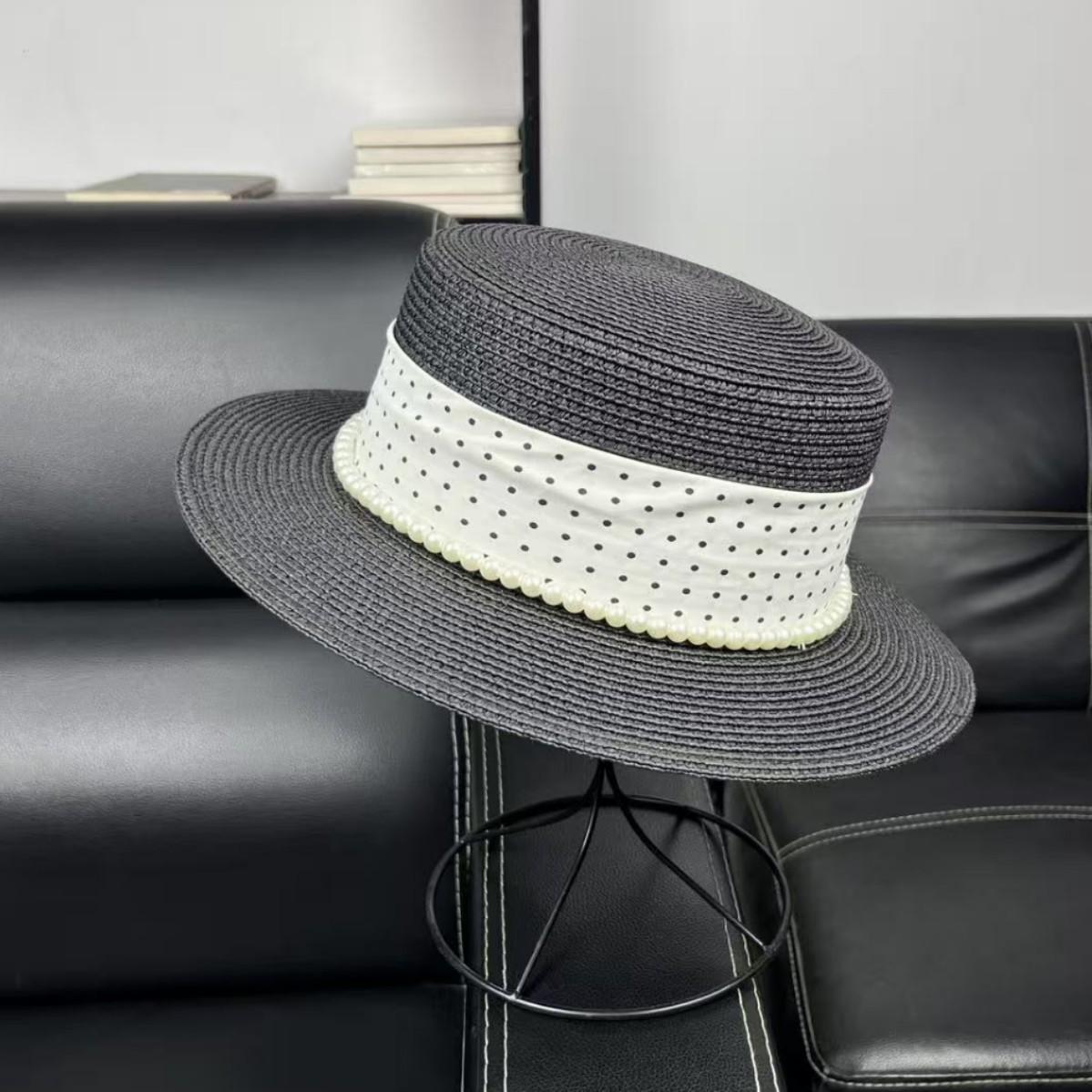 

Temperament flat-top straw hat women s summer outing sunshade polka dot decoration plus pearl top hat M（55-58cm） чорний