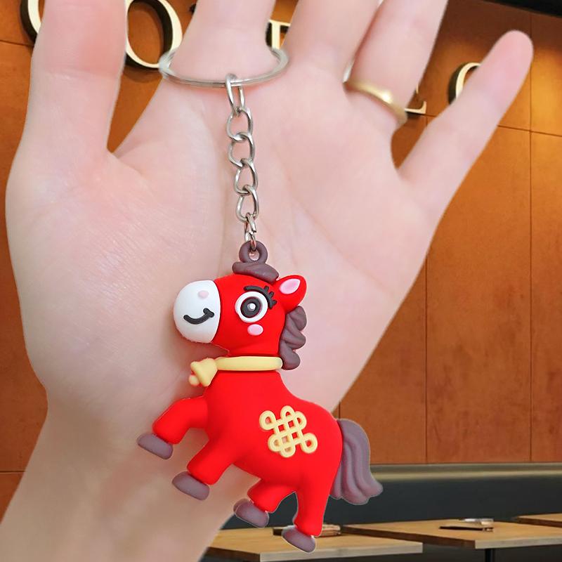 

1 шт. Брелок для ключей в виде лошади, Сумки, Удобный, Праздничный, Декоративный, Сувениры, Мультяшные Рюкзаки, Красный, Подарок, Милый, Практичный