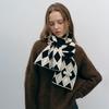 Niche designer versatile warm senior sense winter warm two-color rhombus knitted plaid scarf women