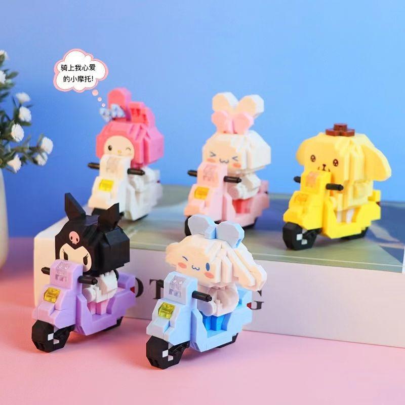 Miniature Building Blocks Bike Rides With Cute Characters