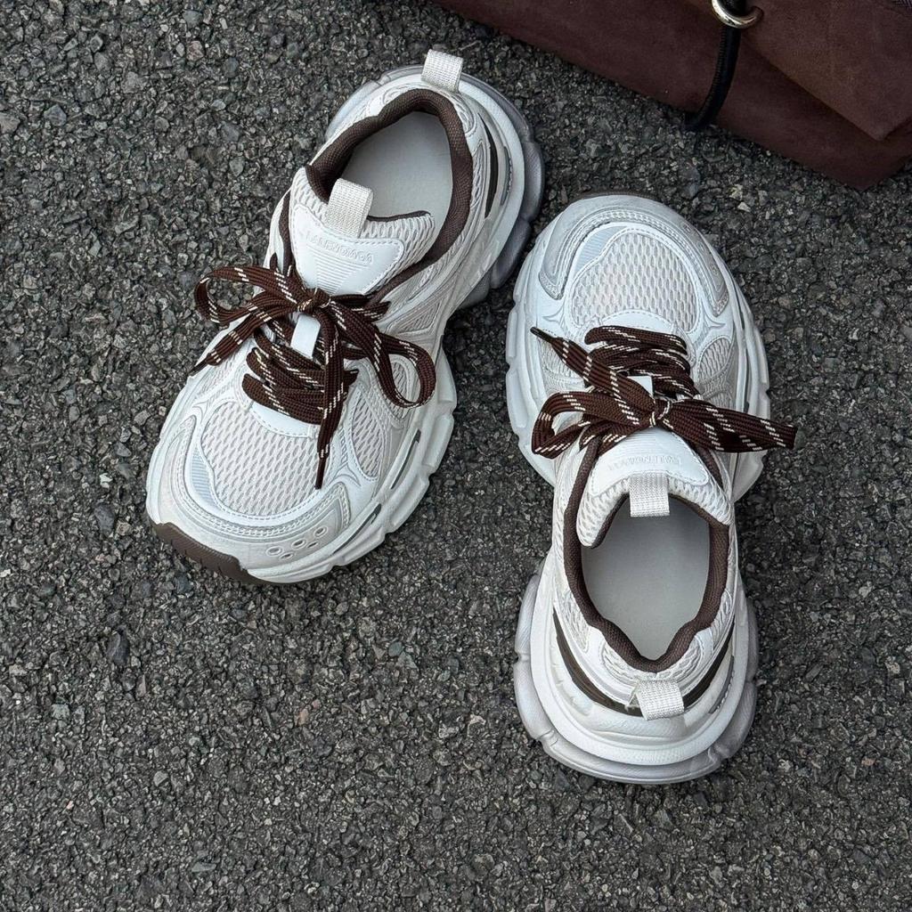 Plateauschuhe mit dicker Sohle, Damen, ins2025 Herbst, neue vielseitige atmungsaktive Mesh-Freizeitsportschuhe, trendige Schuhe