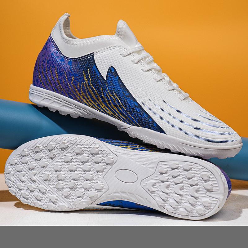 New student high-peel hydrolysis-resistant breathable high-top long nails broken nails rubber non-slip youth football shoes
