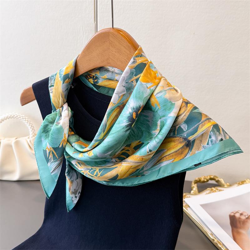 Luxury Fashion Designer 70cm Square Scarves Women's Silk Scarf Spring and Summer Foulard Shawl Bandana Small Hairbands