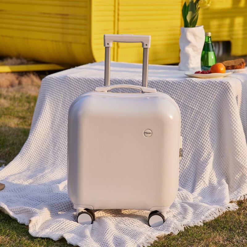 Lightweight Children s Carry-On Luggage 18 inches