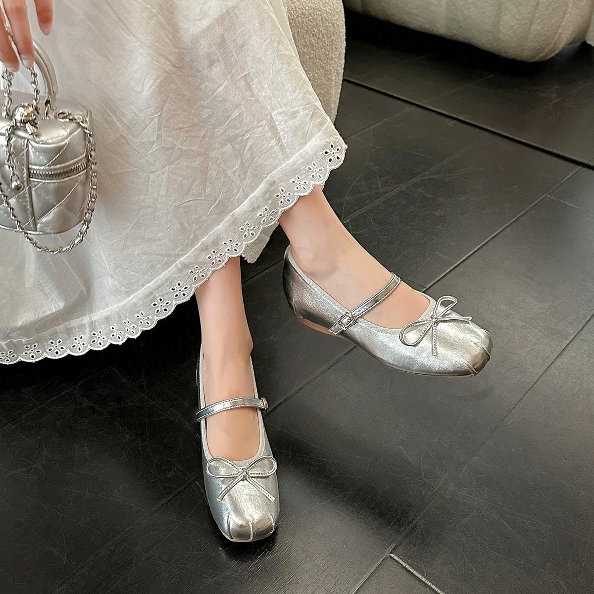 

Inner height increase Mary Jane women s shoes 2025 new summer French ballet light mouth silver shoes 35
