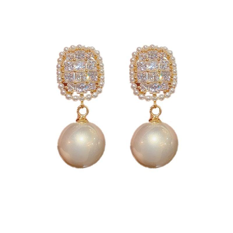 Elegantes Pendientes Colgantes de Perla y Circonita Coreana - Diseño Único y Versátil