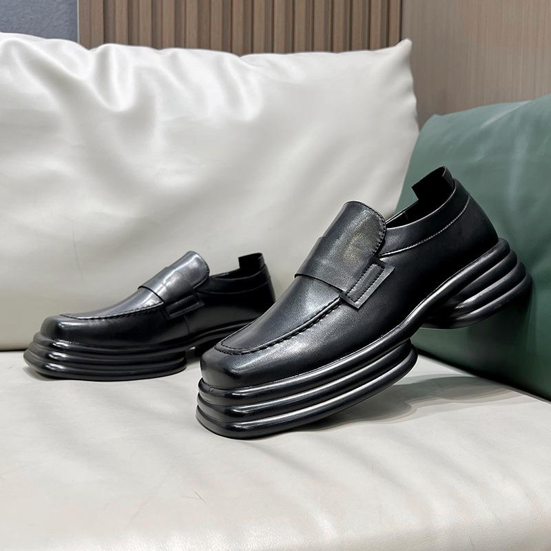 Kleine Lederschuhe Herren Neue Französische Plateau Casual Slipper Retro Abendwind Faule Einzelne Schuhe 36770-T