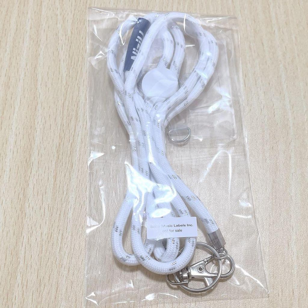 [USED] NiziU Live with U 2024-2025 “AWAKE” benefit