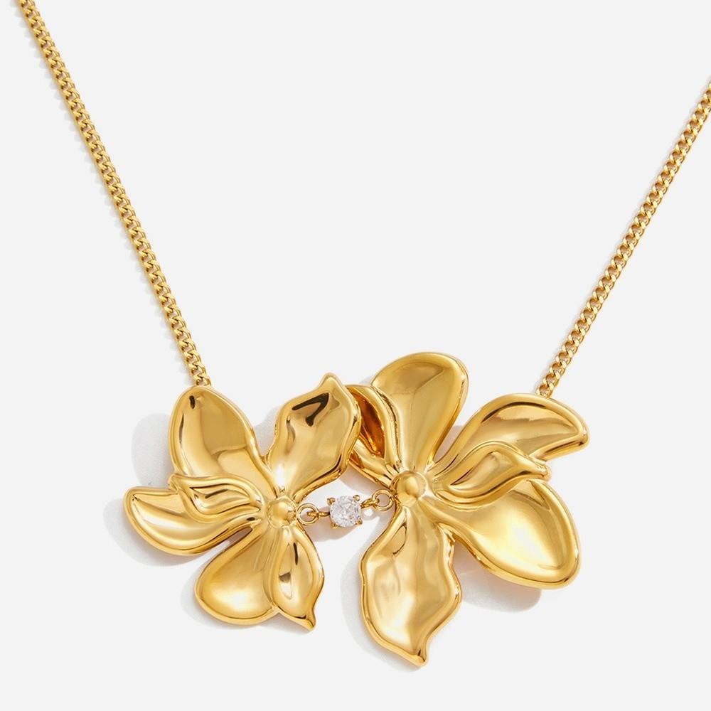 Elegant Flower Pendant Necklace Stainless Steel Sweater Chain Creative Necklace  Jewelry Gift
