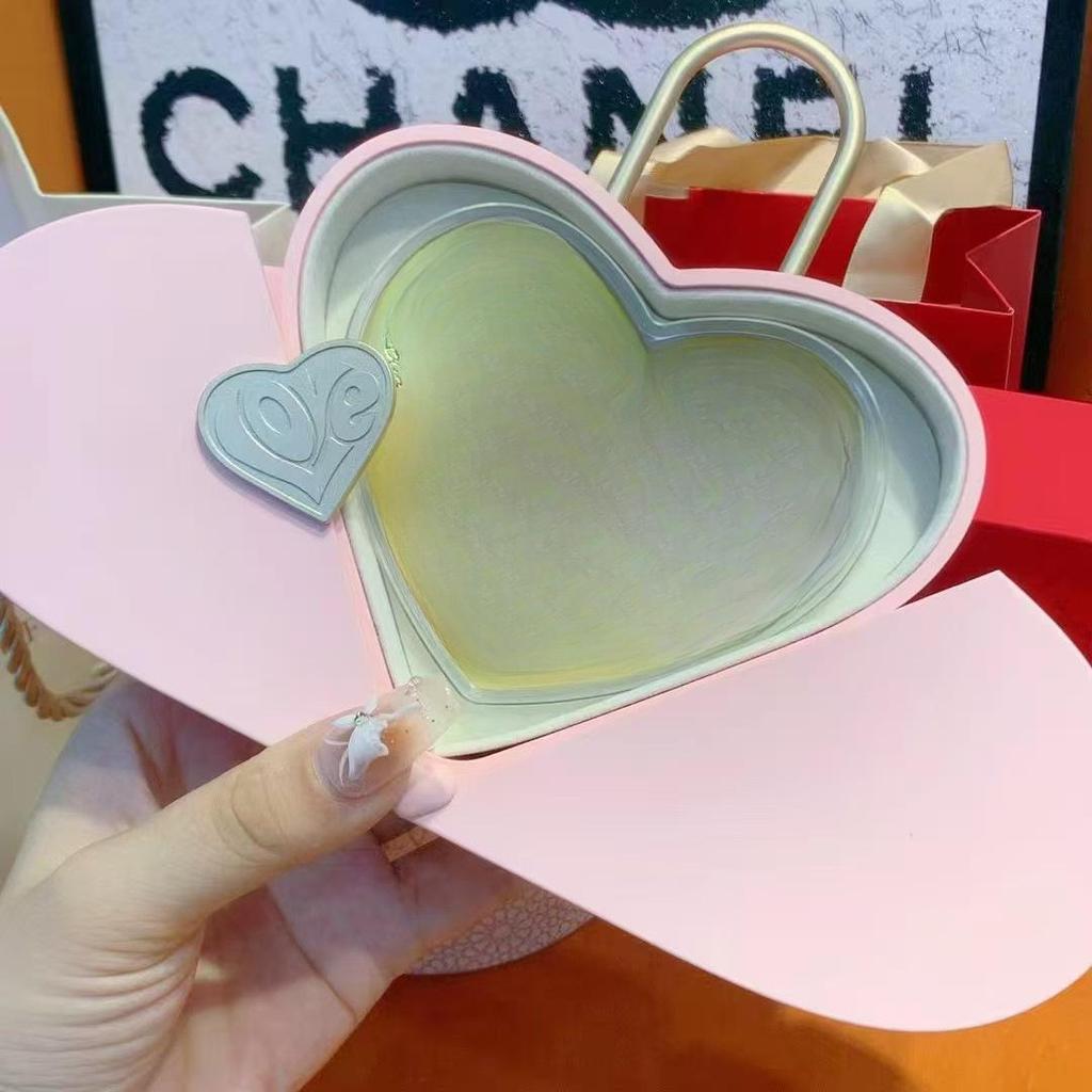 Gold 999 Pure Gold Heart-Shaped Qixi Festival Cake - Valentine's Day Gift "Love 520" for Your Princess.