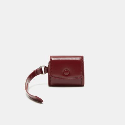 CROWN Buttony Airpod Hülle_RCAEX25648RED