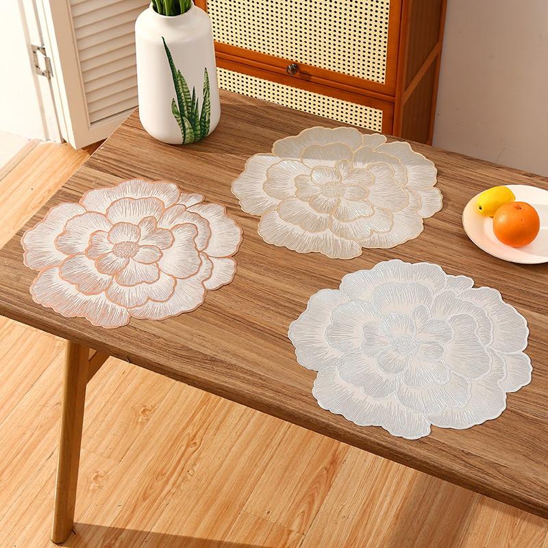 Kreative Rosen-Tischdecke Nordischer Stil Tischdekoration Matte Vergoldeter Home-Untersetzer PVC Rutschfeste Wasserdichte Tischdecke