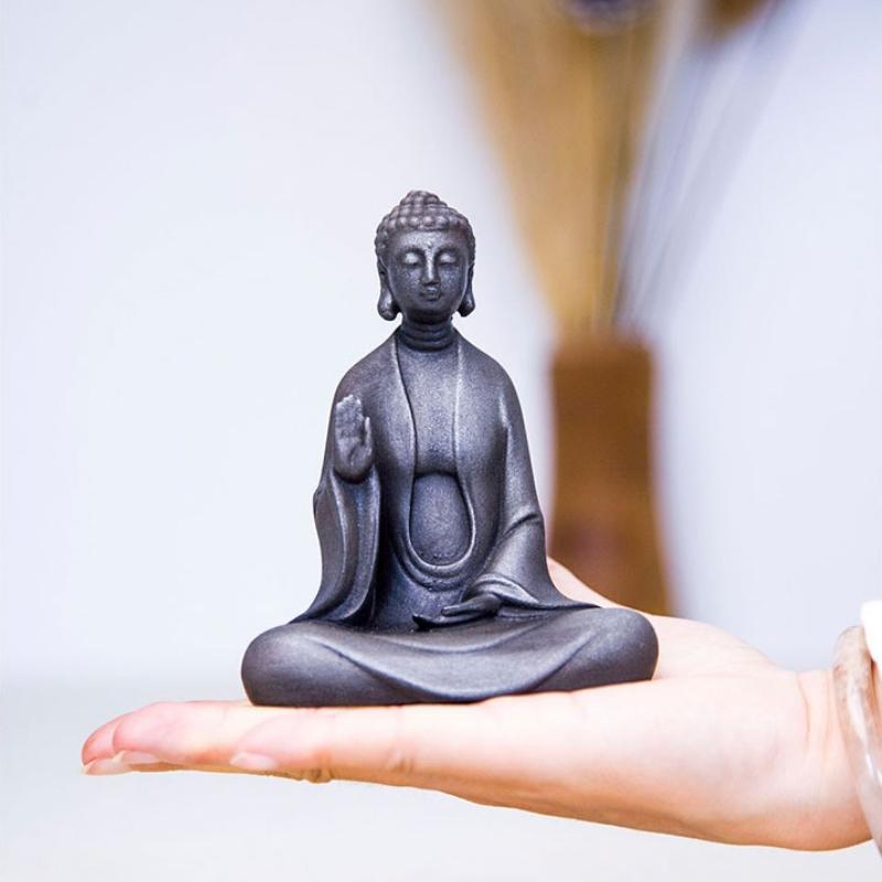 Retro Iron Buddha Statue Indoor Outdoor Zen Decorative Sculptures Simple Home Living Room Tea Room Desktop Meditation Ornament