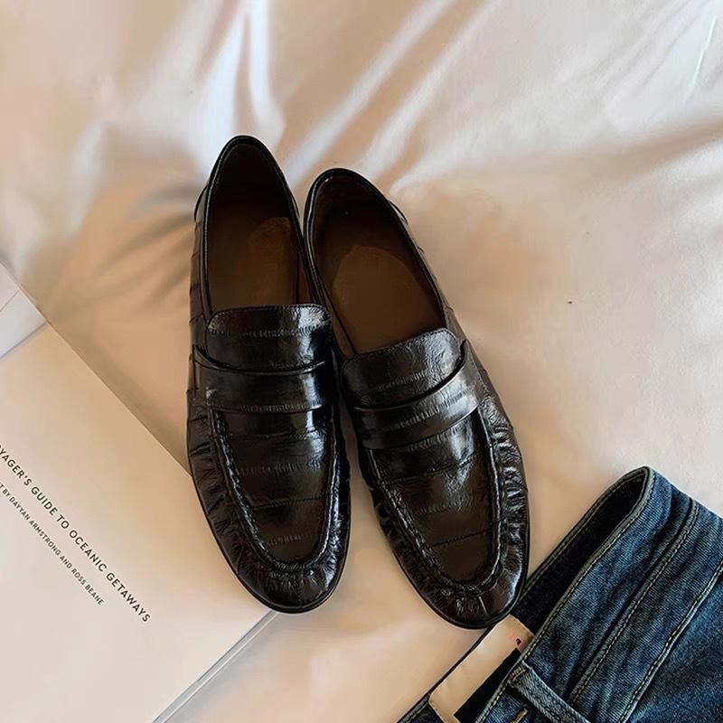Retro Fashion Handmade Pleated New British Style Leather Shoes Women's Eel Leather Flat-soled Single Shoes