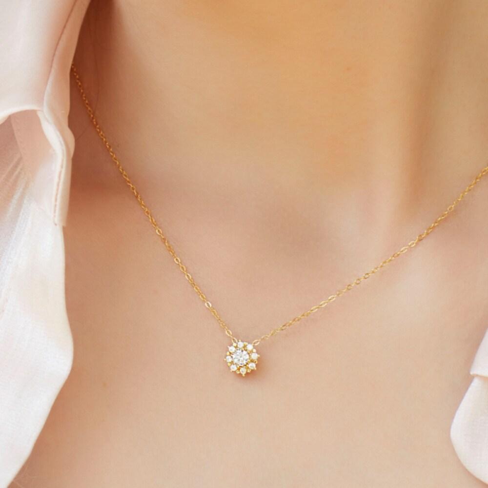Fifth Sunflower Cubic Necklace