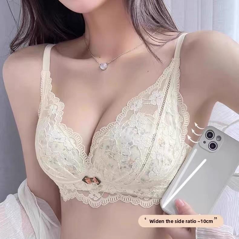 Ladies Spring and Summer Sexy Lace Small Chest Gathered To Show A Big Close Pair of Breast To Prevent Sagging Underwear