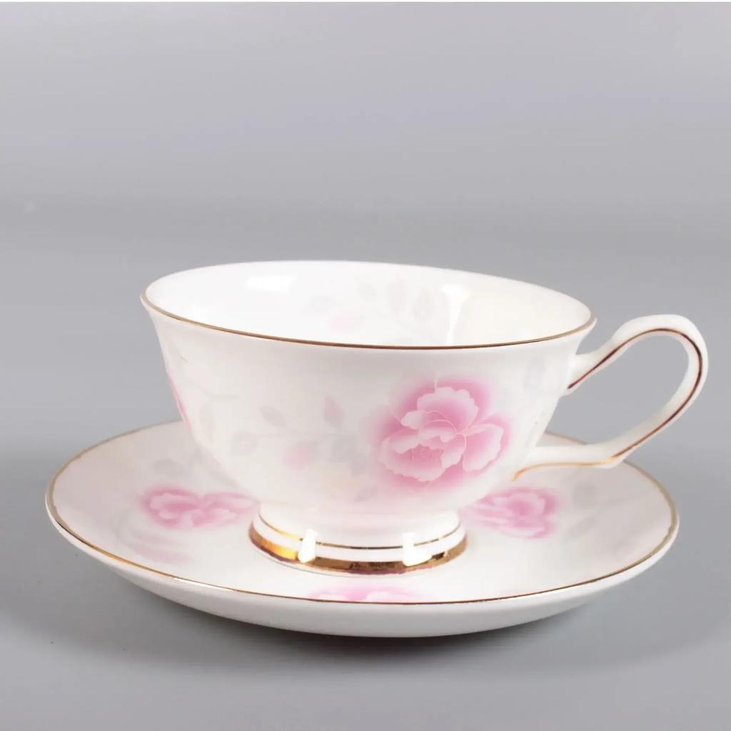 Europeisk Kaffekopp Fat Liten Färskvattenskopp Tekopp Brittisk Afternoon Tea Hög Benporslin Keramisk Kopp Gåvor Julklappar