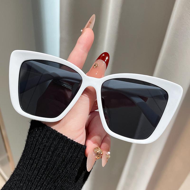 

Європейські та американські сонцезахисні окуляри «котяче око» - Велика оправа, що робить стрункішим, Стиль високого класу As shown in the picture