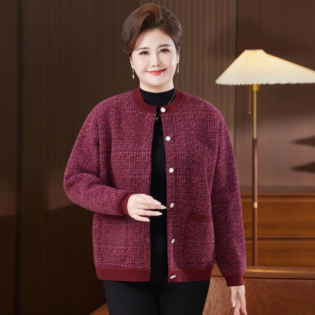 Grandma's Autumn Knitwear: Plus-Size Velvet Thick Cardigan for 70-80 Year Olds - Perfect for Fall & Winter.