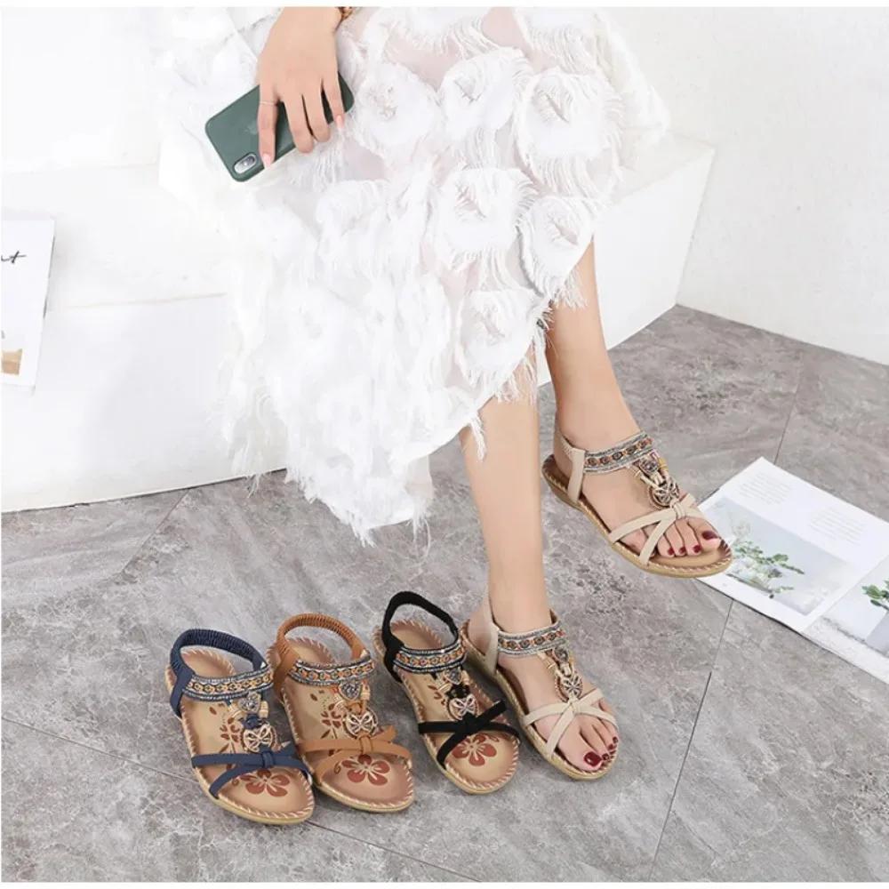 Flat Bottom Women's Sandals Summer Outwear Flower Water Diamond Sandals Open Toe Outward Wearing Beach Sandals for Women